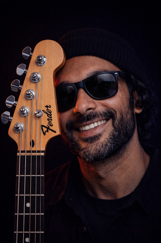 Lotfi - Chant et Guitare
